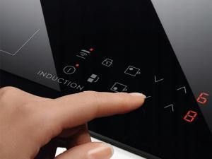 Варочная поверхность электрическая Electrolux LIR60433 &ndash; фото