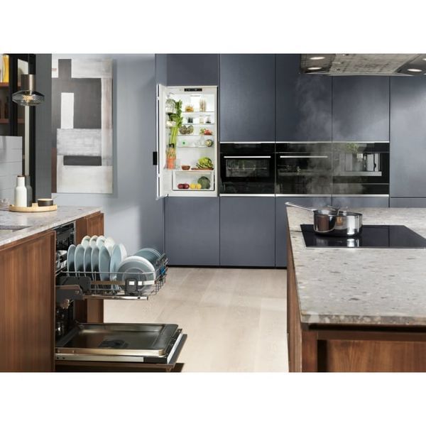 Кофемашина автоматическая Electrolux KBC85X &ndash; фото