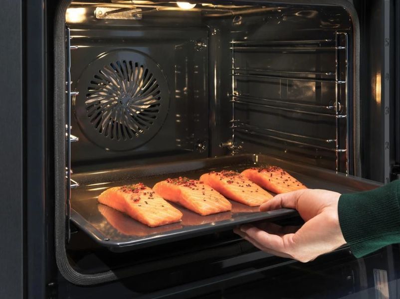 Духовка електрична Electrolux EOB8S39WX &ndash; фото