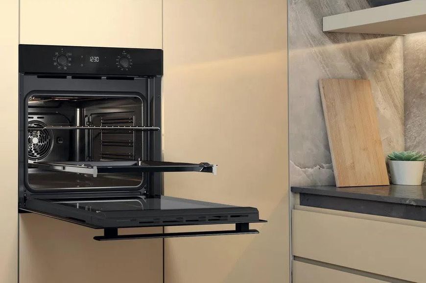 Электрический духовой шкаф Whirlpool OMR55CU1B &ndash; фото