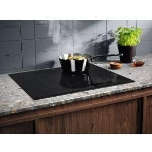 Індукційна варильна поверхня Electrolux EIS6448 &ndash; фото