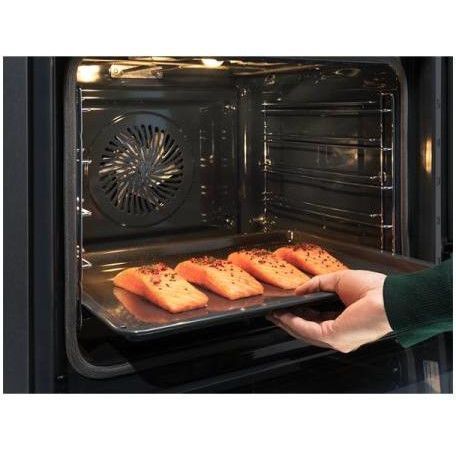 Духовка електрична Electrolux EOB8S39WZ &ndash; фото
