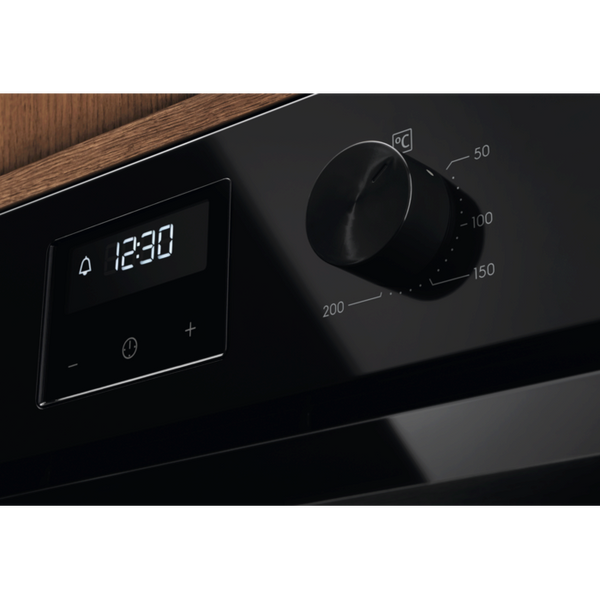 Духовка електрична Electrolux LOFGF00BK &ndash; фото