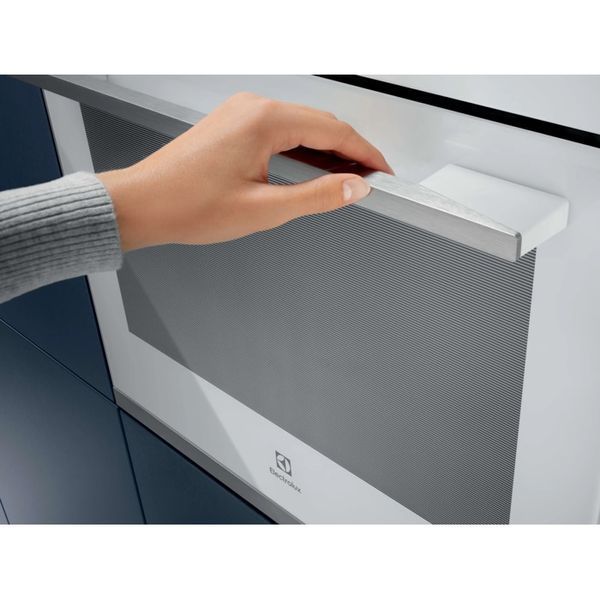 Духовка електрична Electrolux OKC5H50W &ndash; фото
