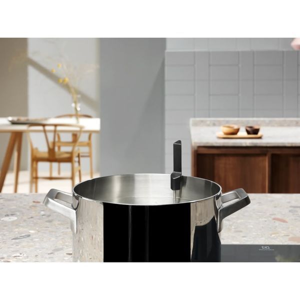 Індукційна варильна поверхня Electrolux EIS8648 &ndash; фото