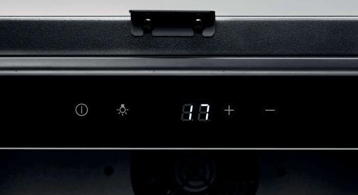 Винний холодильник Electrolux EWS4020B5B чорний &ndash; фото