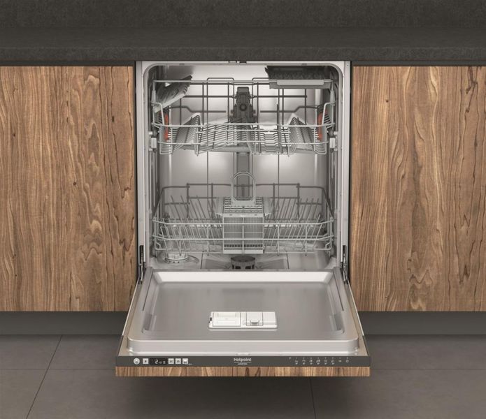 Посудомийна машина Hotpoint-Ariston HI 5010 C &ndash; фото