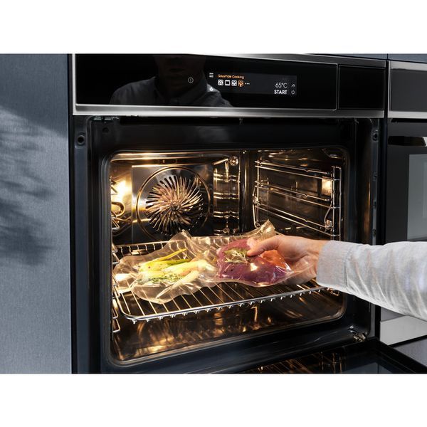 Духовка електрична Electrolux OKA9S31WX &ndash; фото