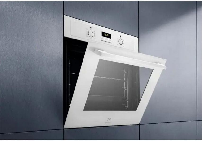 Духовка электрическая Electrolux EOF3H40BW &ndash; фото