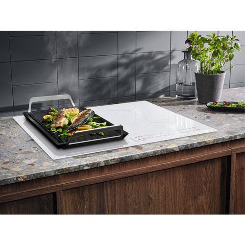 Варочная поверхность электрическая Electrolux EIV63440BW &ndash; фото