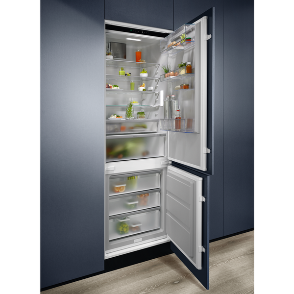 Холодильник з морозильною камерою Electrolux ENP7TD75S &ndash; фото