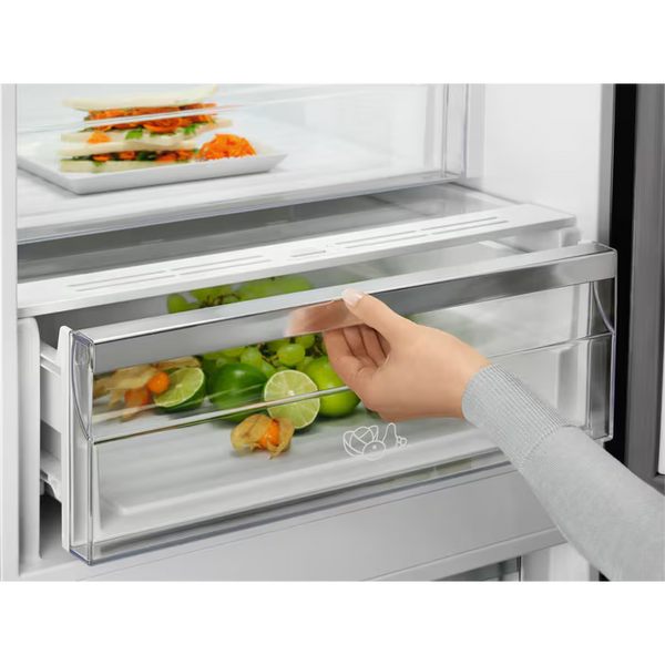 Холодильник з морозильною камерою Electrolux LNT7ME36X3 &ndash; фото
