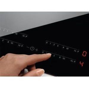 Электрическая варочная панель Electrolux EIV85453 &ndash; фото