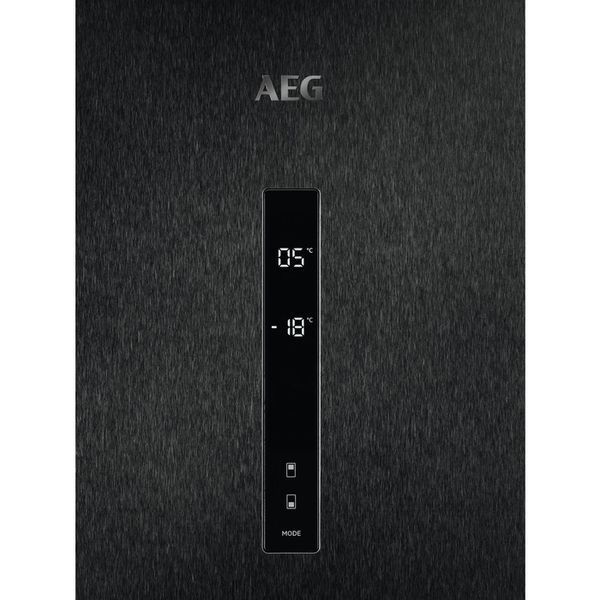Холодильник з морозильною камерою AEG RCR736E5MB &ndash; фото