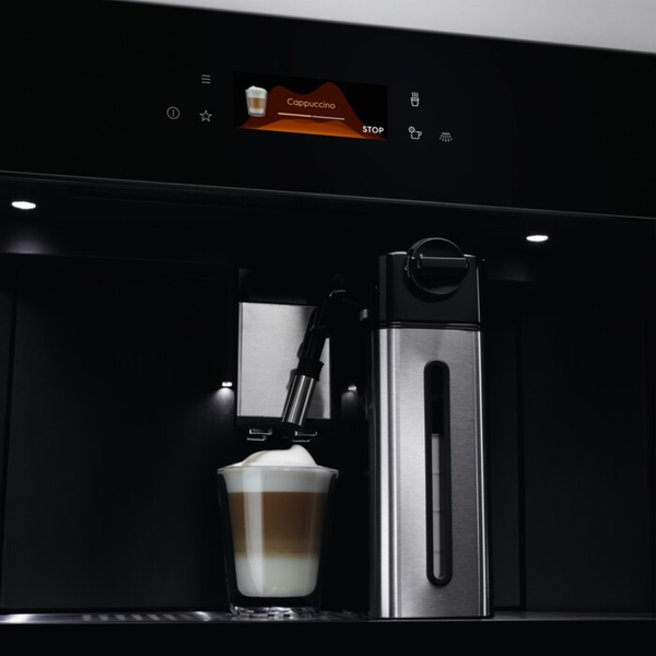Кавомашина автоматична Electrolux KBC85Z &ndash; фото